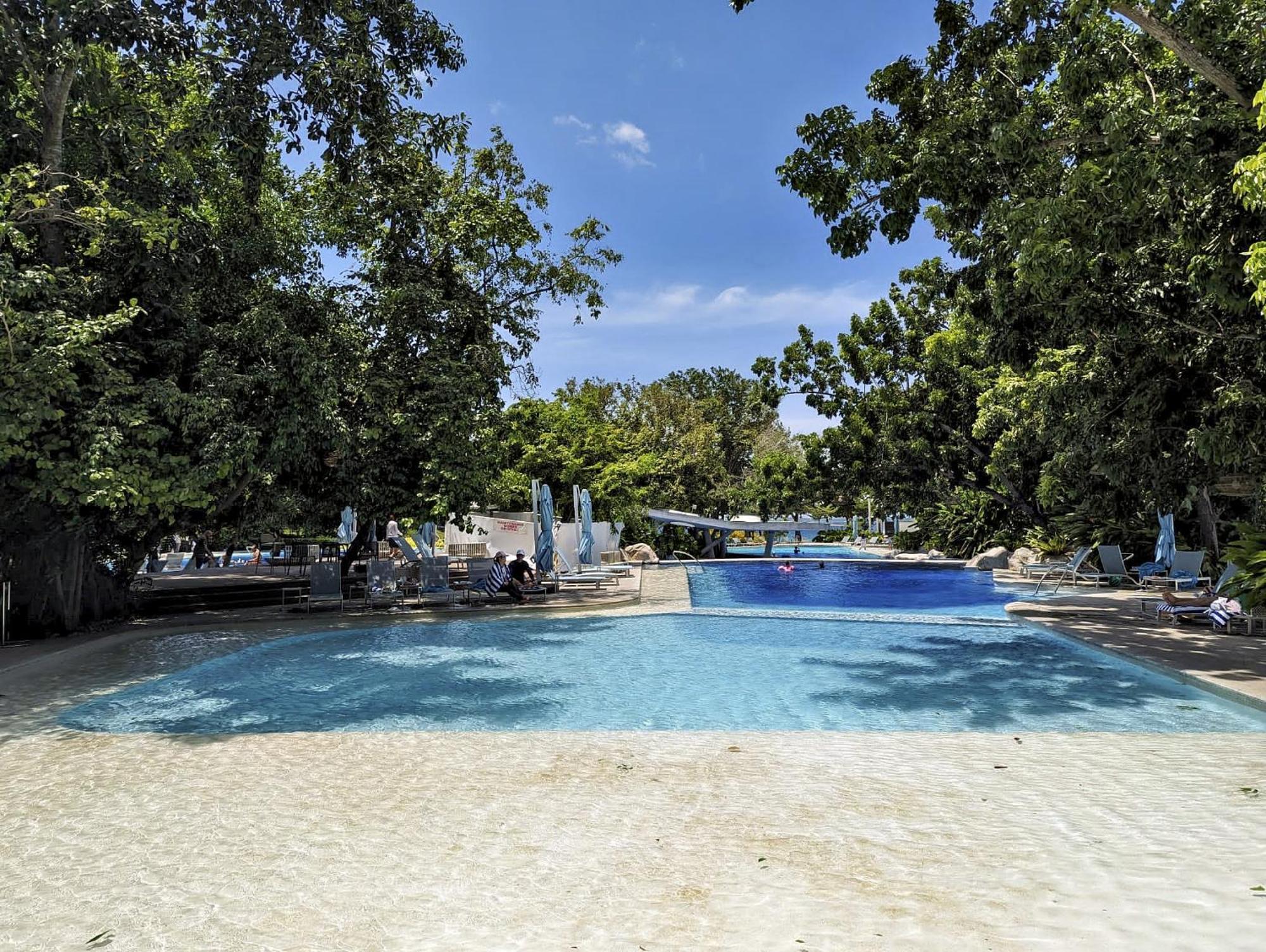 Dominiks Quite And Elegant Studio Ocean View Pool At Tambuli Resort High Floor Lapu-Lapu City Exterior photo